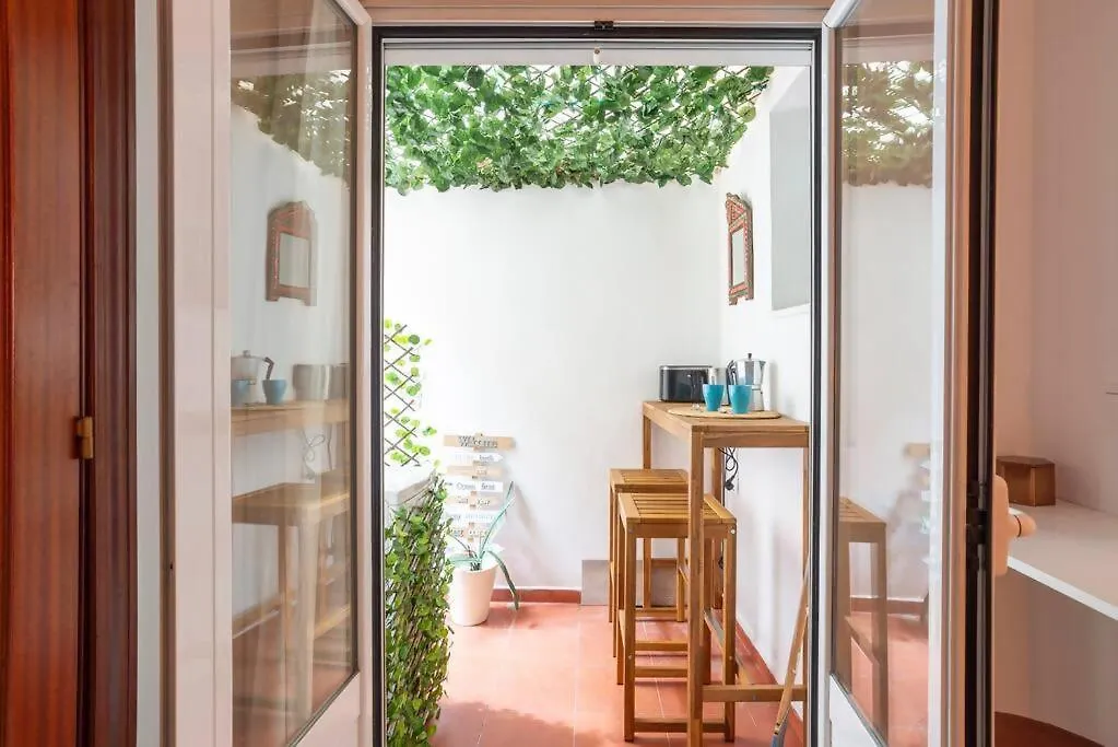 El Patio De Chloe Apartment Malaga Spain